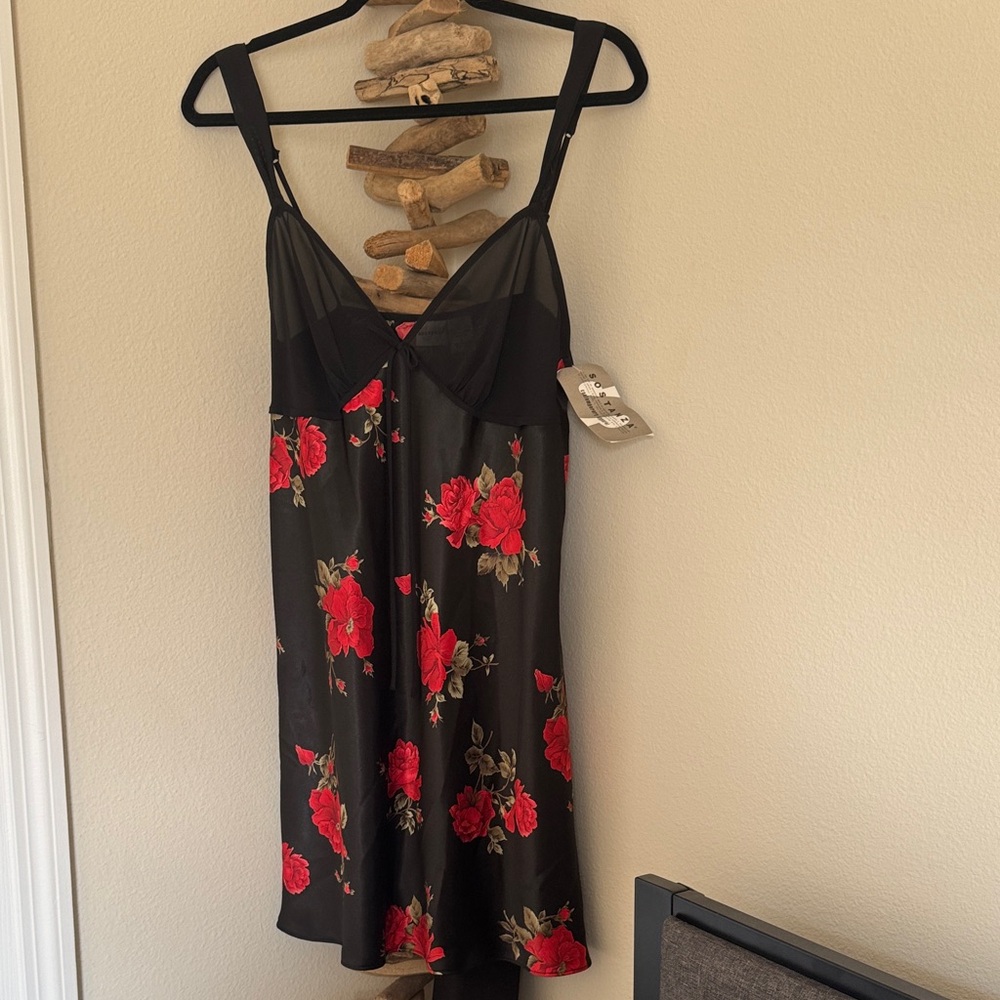 Chic Black and Red Floral Chemise